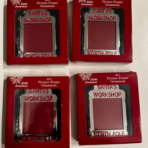 Winder Wonderland Other - Christmas Ornaments‎ (FOUR Santa's Workshop Picture Frames) (new) (holiday)